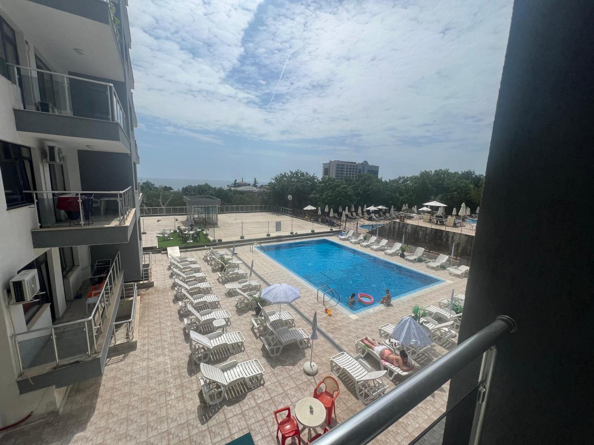 Dilov Apartments In Yalta Golden Sands Luaran gambar