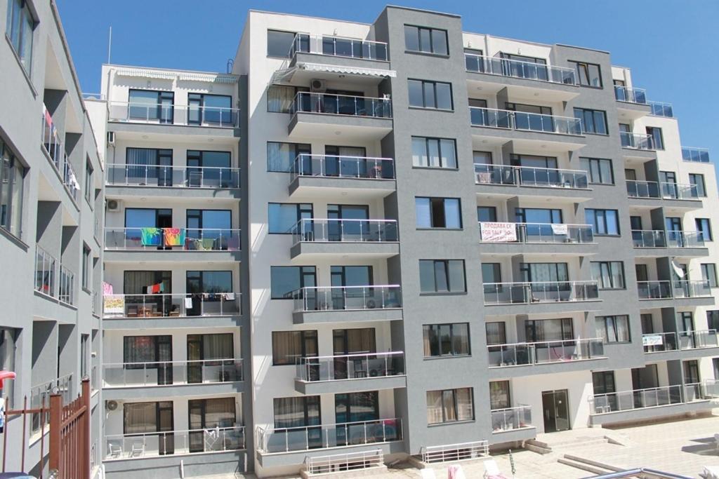 Dilov Apartments In Yalta Golden Sands Luaran gambar