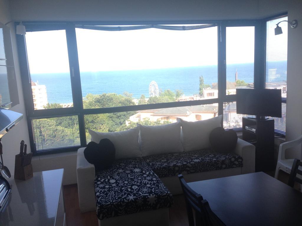 Dilov Apartments In Yalta Golden Sands Luaran gambar