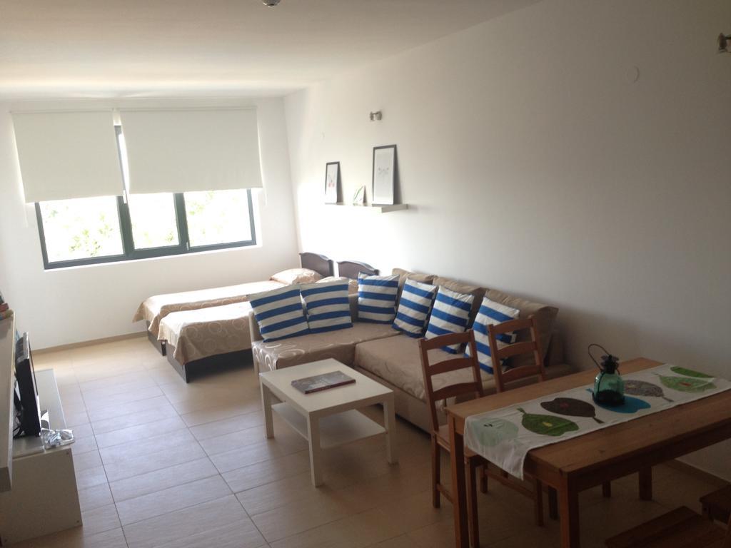 Dilov Apartments In Yalta Golden Sands Luaran gambar
