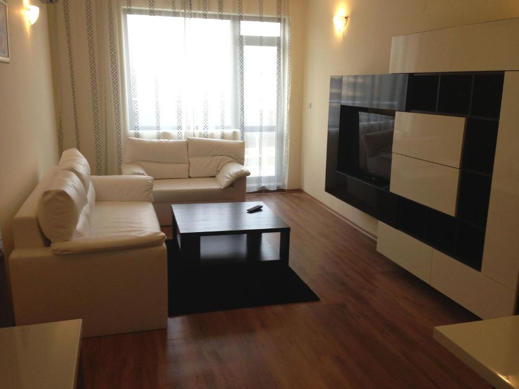 Dilov Apartments In Yalta Golden Sands Luaran gambar